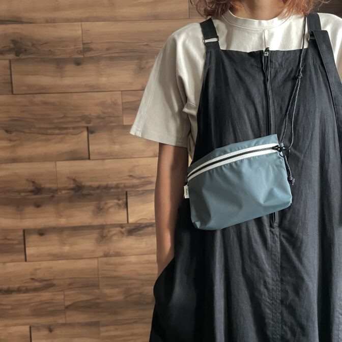 撥水防水サコッシュ